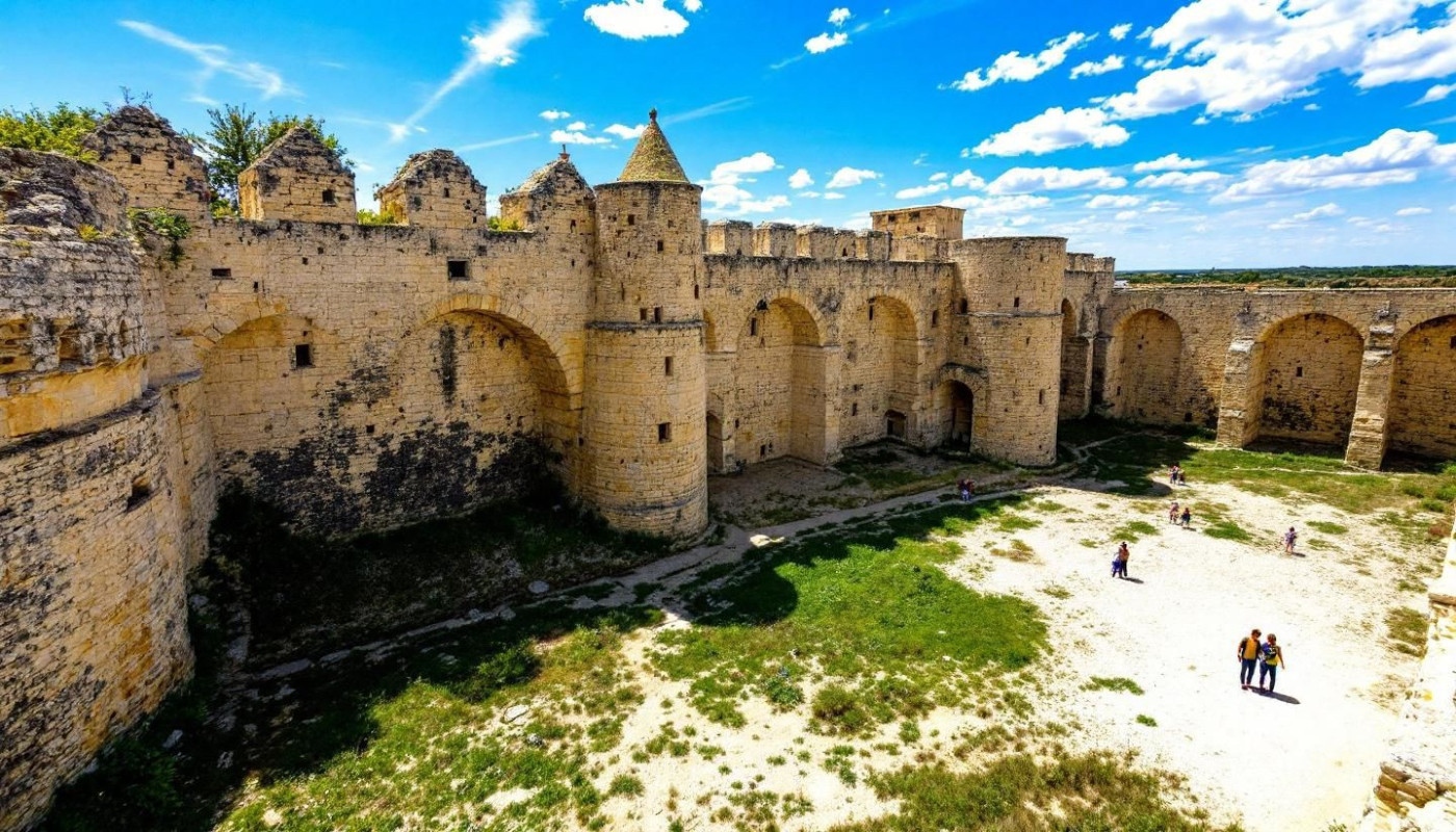 Aigues-Mortes, die befestigte Stadt in der Camargue